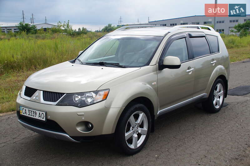 Внедорожник / Кроссовер Mitsubishi Outlander 2008 в Броварах фото 4 Внедорожник / Кроссовер Mitsubishi Outlander 2008 в Броварах