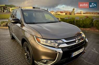 Внедорожник / Кроссовер Mitsubishi Outlander 2018 в Харькове