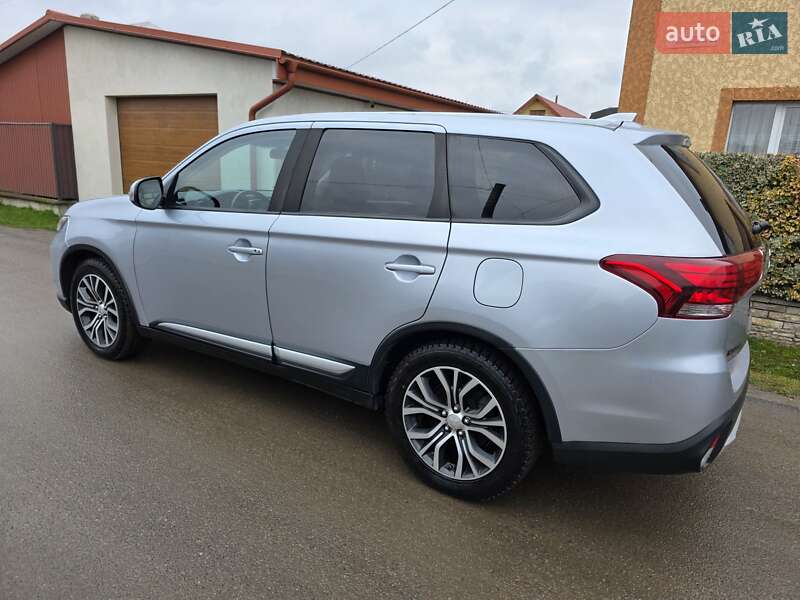 Внедорожник / Кроссовер Mitsubishi Outlander 2017 в Тернополе фото 6 Внедорожник / Кроссовер Mitsubishi Outlander 2017 в Тернополе