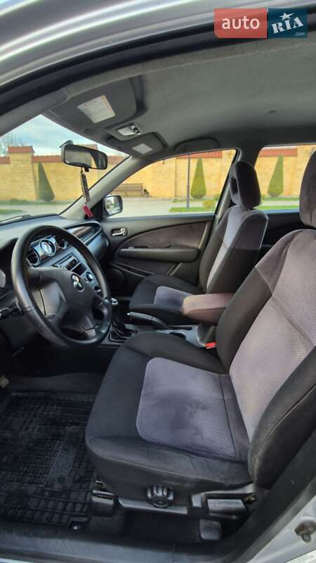 Позашляховик / Кросовер Mitsubishi Outlander 2003 в Ізмаїлі