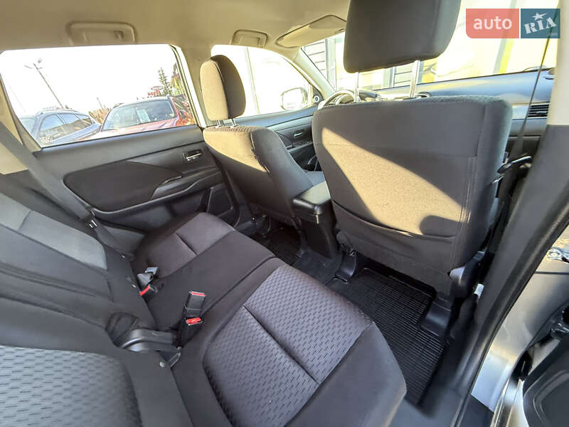 Внедорожник / Кроссовер Mitsubishi Outlander 2013 в Стрые фото 34 Внедорожник / Кроссовер Mitsubishi Outlander 2013 в Стрые