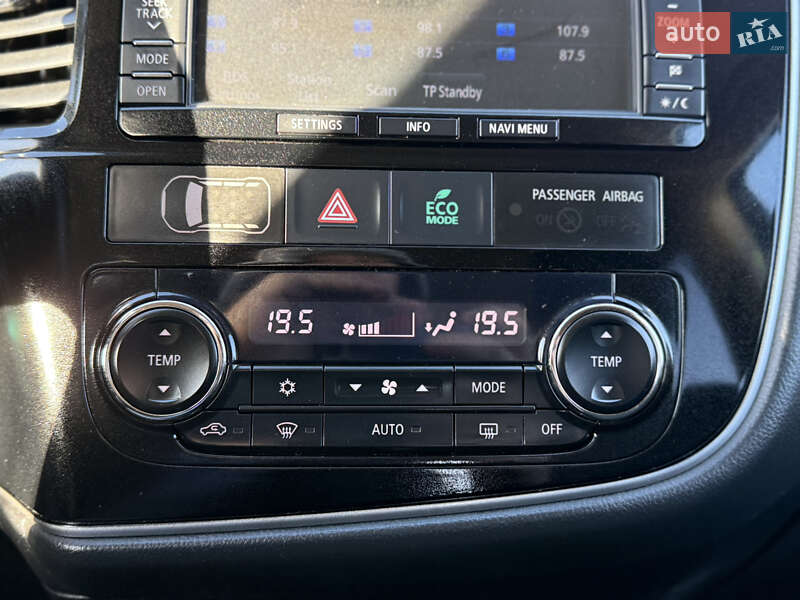 Внедорожник / Кроссовер Mitsubishi Outlander 2013 в Стрые фото 47 Внедорожник / Кроссовер Mitsubishi Outlander 2013 в Стрые