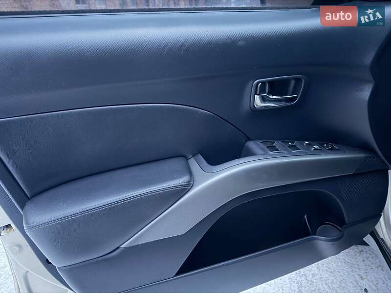 Внедорожник / Кроссовер Mitsubishi Outlander 2007 в Ахтырке