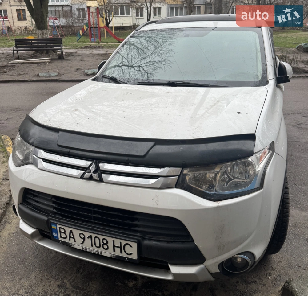 2016 Mitsubishi Outlander - мініатюра 18