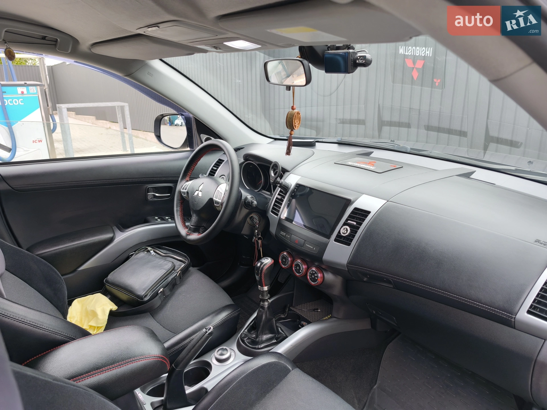 2010 Mitsubishi Outlander - мініатюра 8