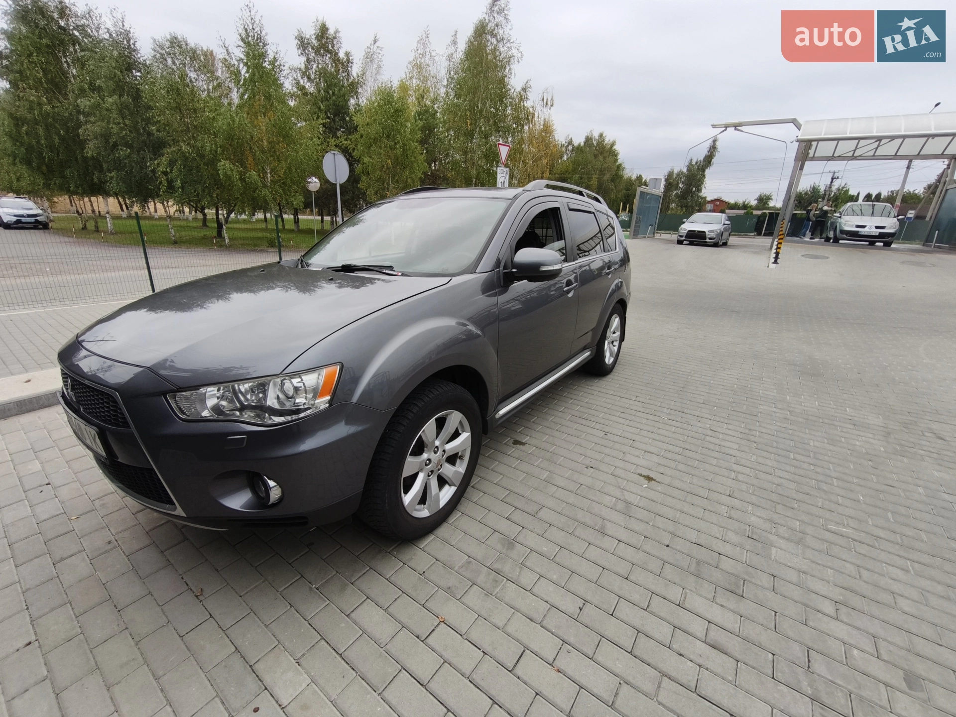 2010 Mitsubishi Outlander - мініатюра 20