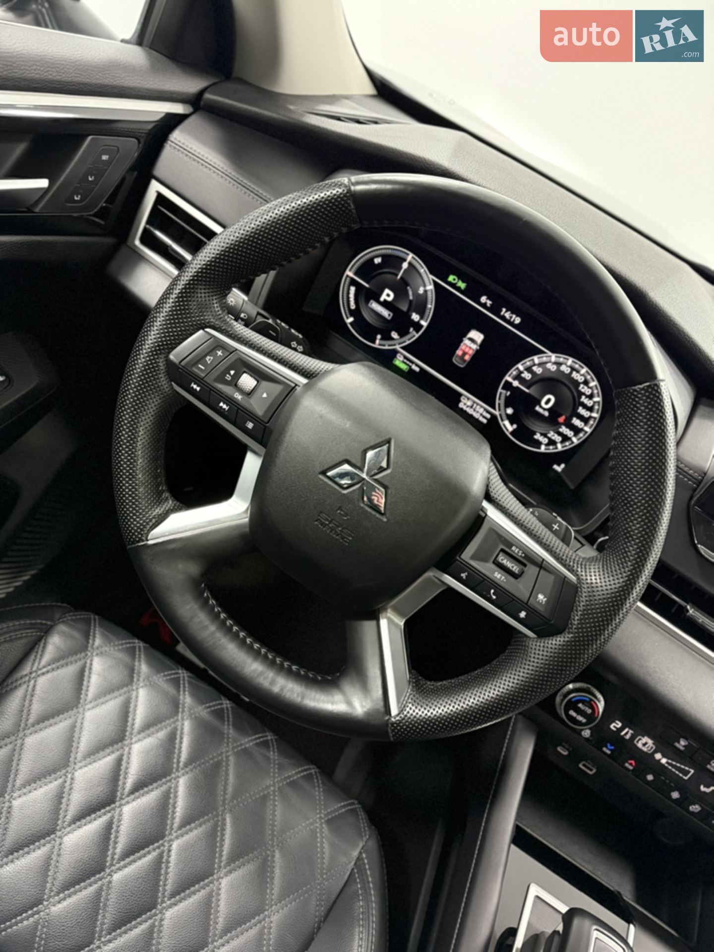 2023 Mitsubishi Outlander - мініатюра 21