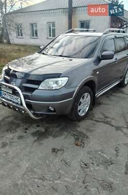 Внедорожник / Кроссовер Mitsubishi Outlander 2006 в Олевске