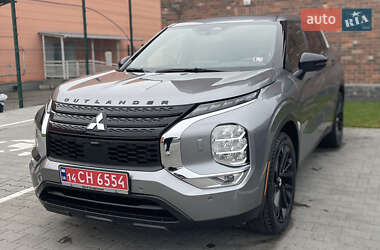 Внедорожник / Кроссовер Mitsubishi Outlander 2022 в Киеве