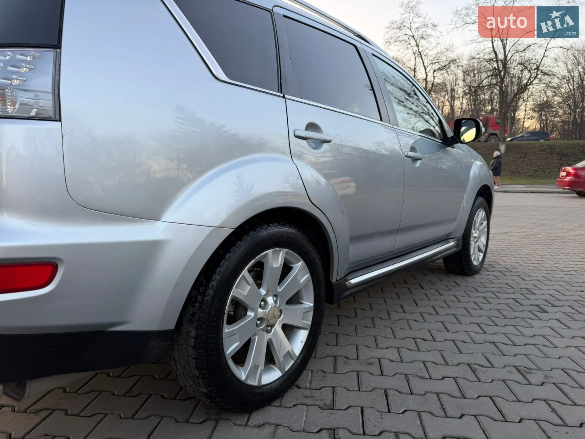 2010 Mitsubishi Outlander - мініатюра 7