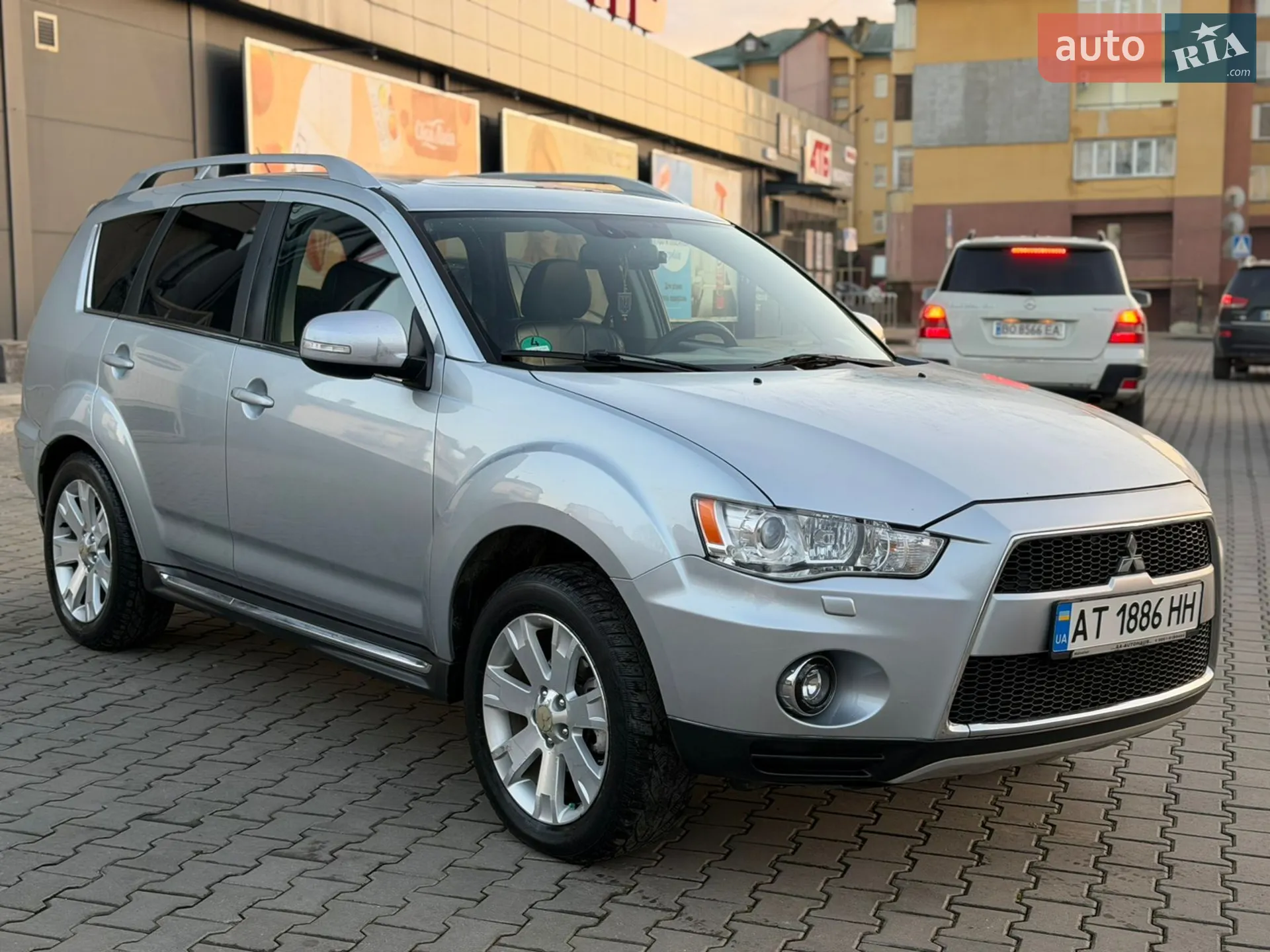 2010 Mitsubishi Outlander - мініатюра 2