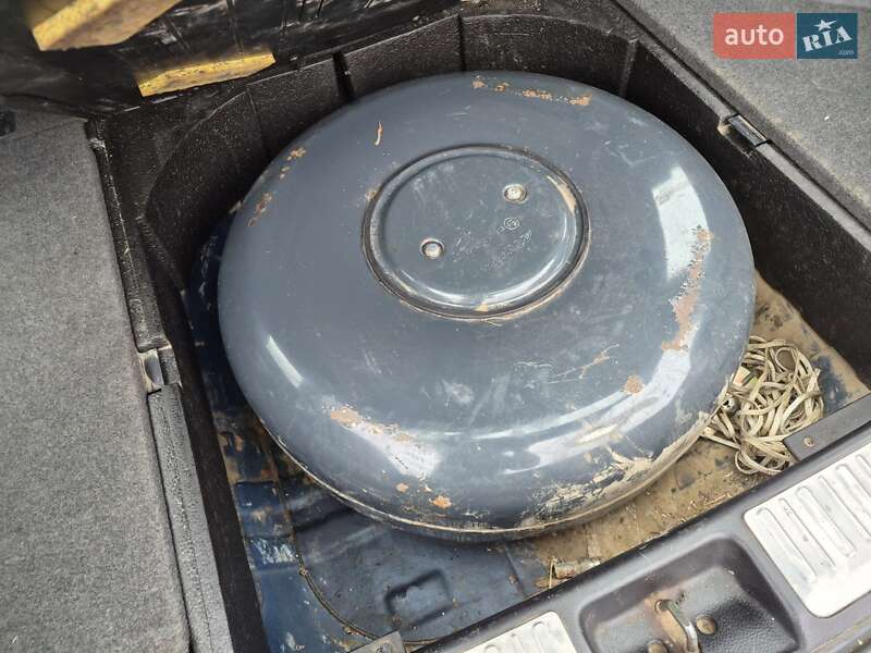 Позашляховик / Кросовер Mitsubishi Outlander 2003 в Миколаєві