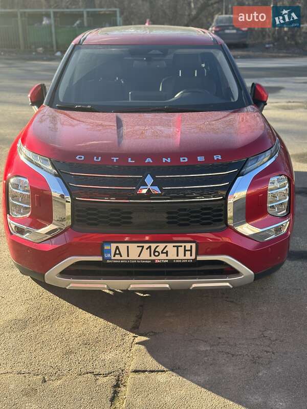 Mitsubishi Outlander 2024