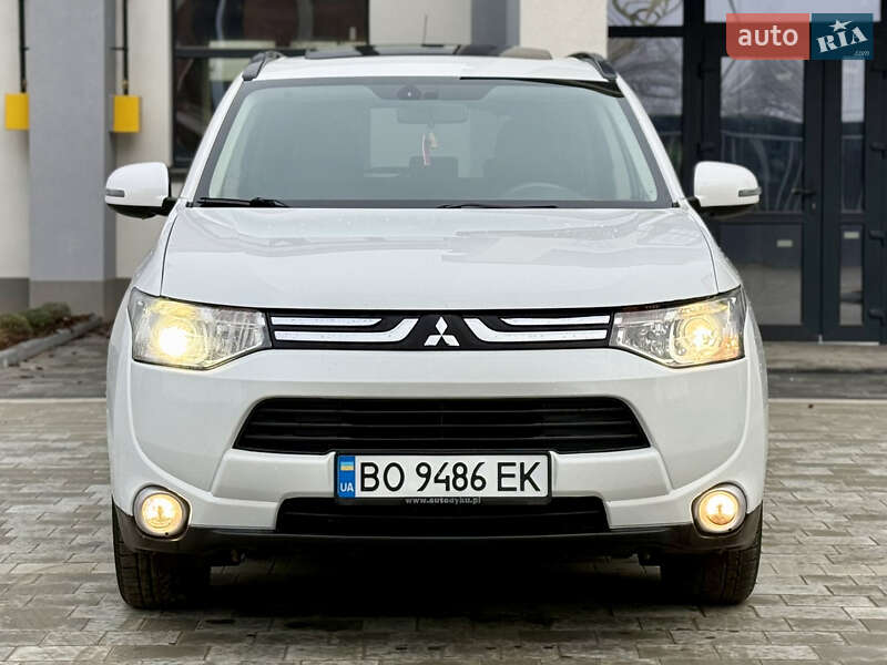 Внедорожник / Кроссовер Mitsubishi Outlander 2012 в Тернополе