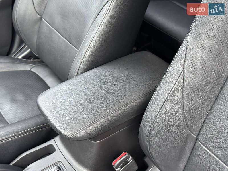 Внедорожник / Кроссовер Mitsubishi Outlander 2012 в Тернополе