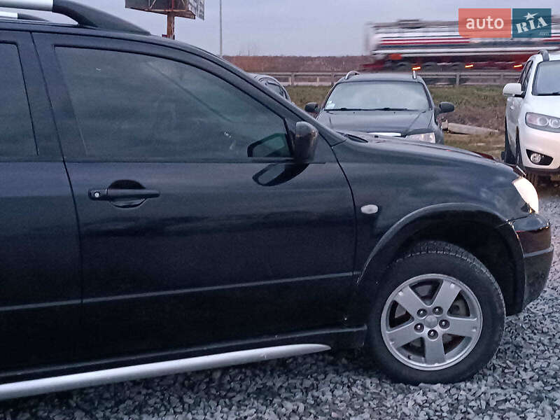 Позашляховик / Кросовер Mitsubishi Outlander 2008 в Львові