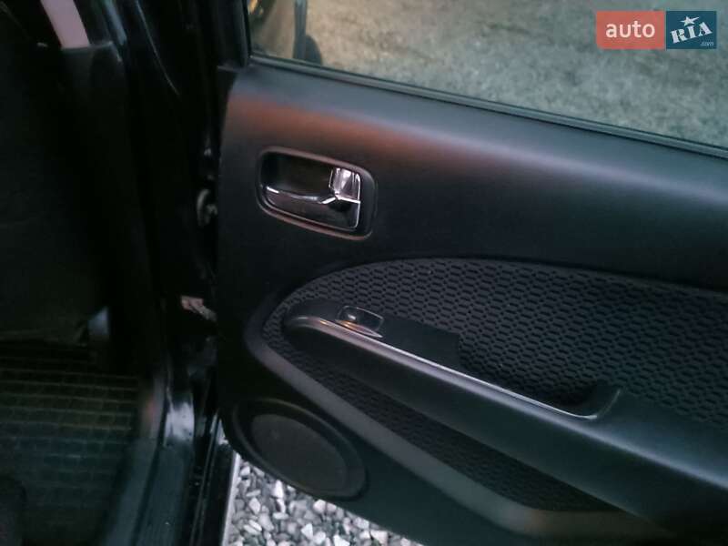 Позашляховик / Кросовер Mitsubishi Outlander 2008 в Львові