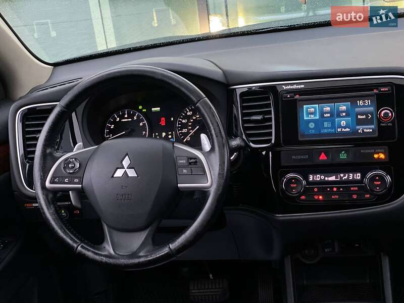 Позашляховик / Кросовер Mitsubishi Outlander 2015 в Києві фото 36 Позашляховик / Кросовер Mitsubishi Outlander 2015 в Києві