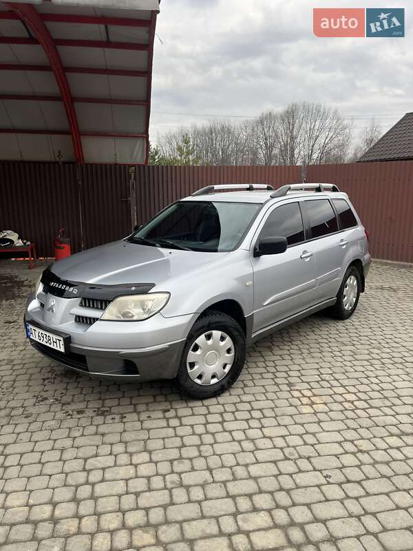 Mitsubishi Outlander 2005