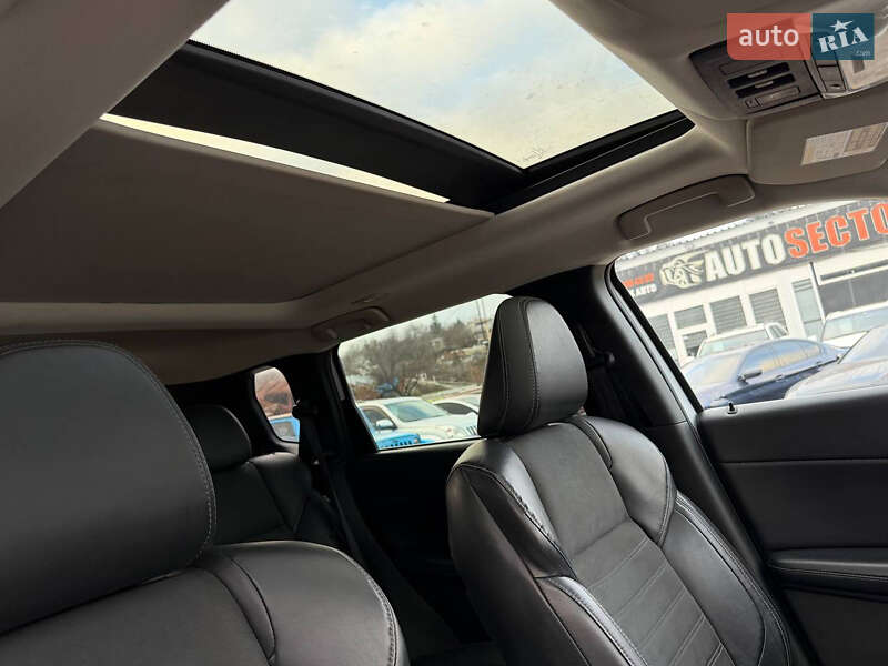 Позашляховик / Кросовер Mitsubishi Outlander 2021 в Харкові