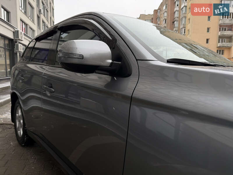 Позашляховик / Кросовер Mitsubishi Outlander 2014 в Івано-Франківську фото 23 Позашляховик / Кросовер Mitsubishi Outlander 2014 в Івано-Франківську
