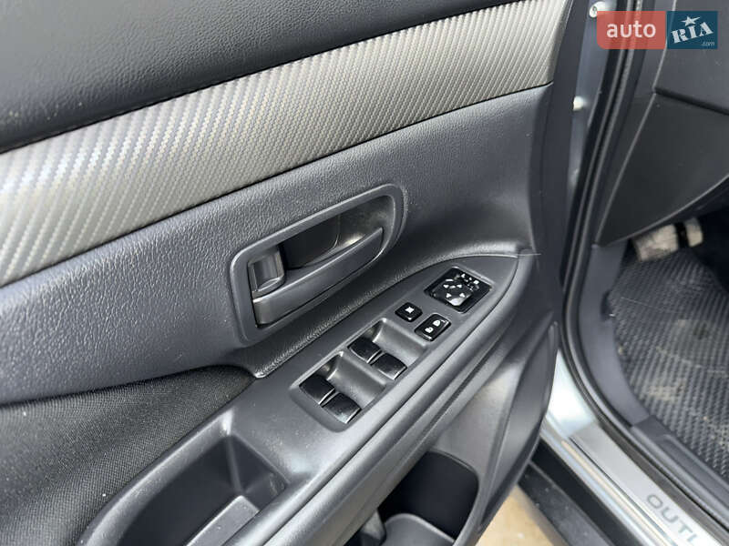 Позашляховик / Кросовер Mitsubishi Outlander 2014 в Івано-Франківську фото 31 Позашляховик / Кросовер Mitsubishi Outlander 2014 в Івано-Франківську