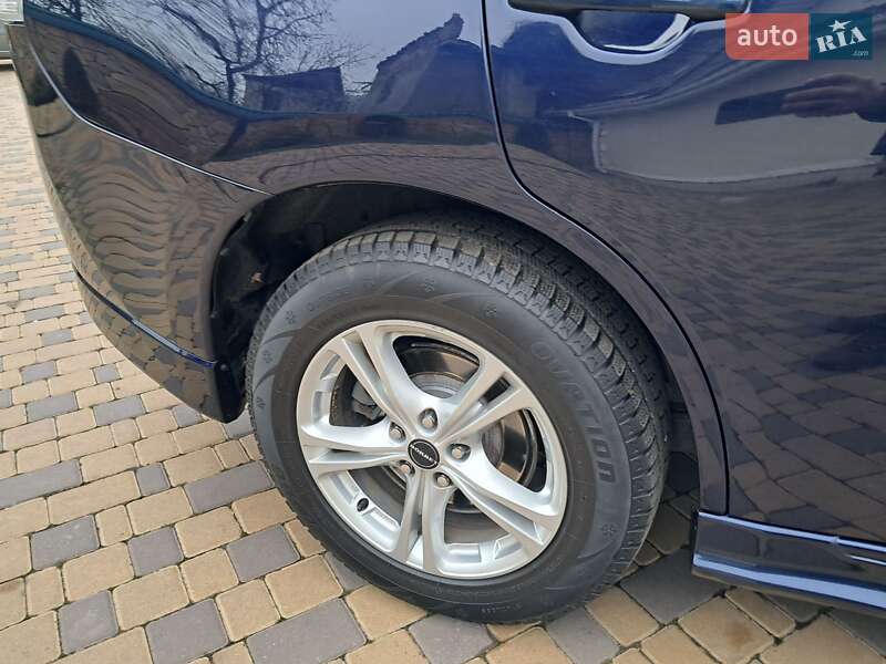 Позашляховик / Кросовер Mitsubishi Outlander 2013 в Могилів-Подільському