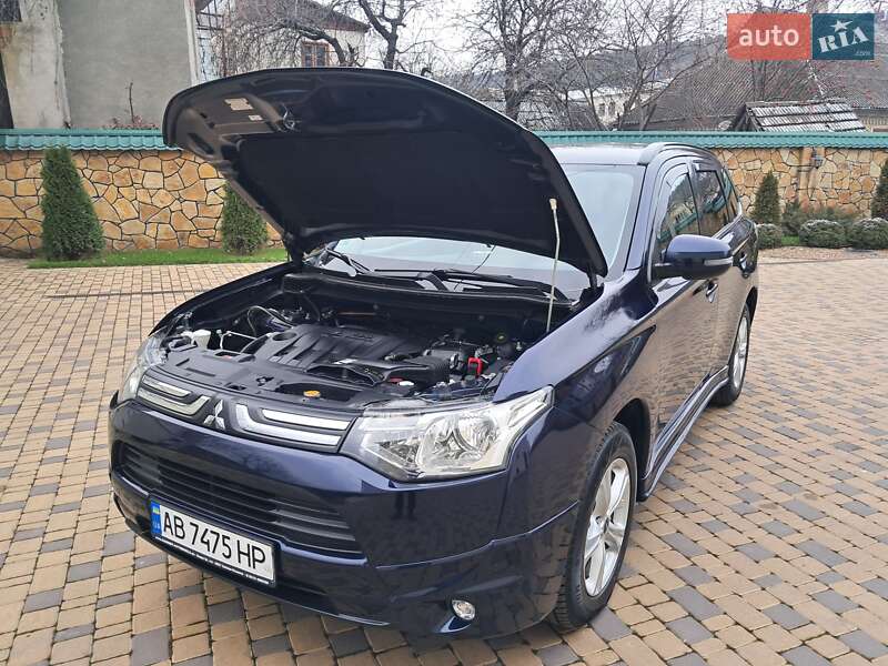 Позашляховик / Кросовер Mitsubishi Outlander 2013 в Могилів-Подільському
