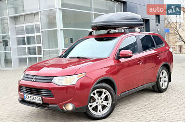 Позашляховик / Кросовер Mitsubishi Outlander 2014 в Харкові