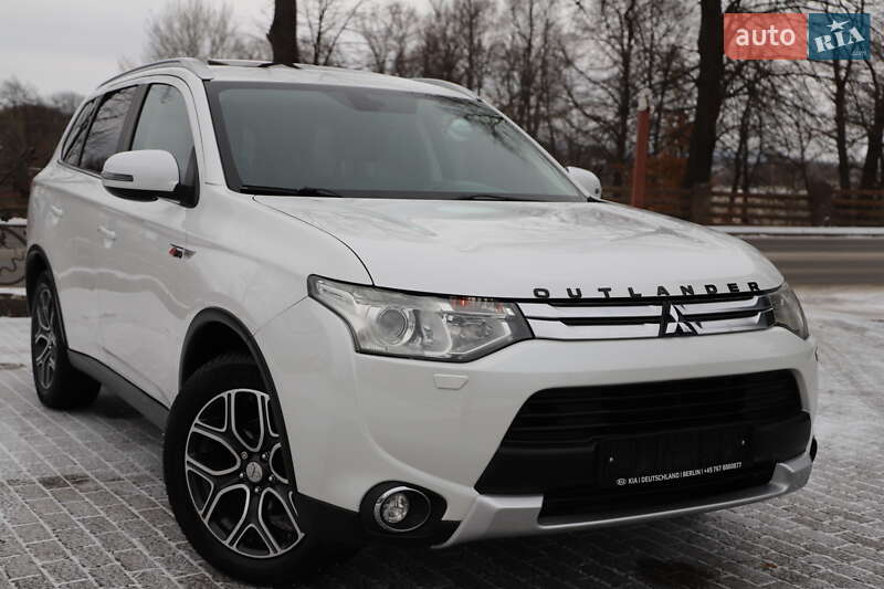Позашляховик / Кросовер Mitsubishi Outlander 2015 в Трускавці фото 57 Позашляховик / Кросовер Mitsubishi Outlander 2015 в Трускавці