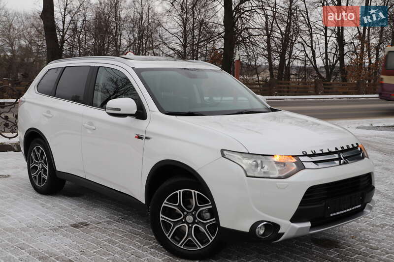 Позашляховик / Кросовер Mitsubishi Outlander 2015 в Трускавці фото 67 Позашляховик / Кросовер Mitsubishi Outlander 2015 в Трускавці