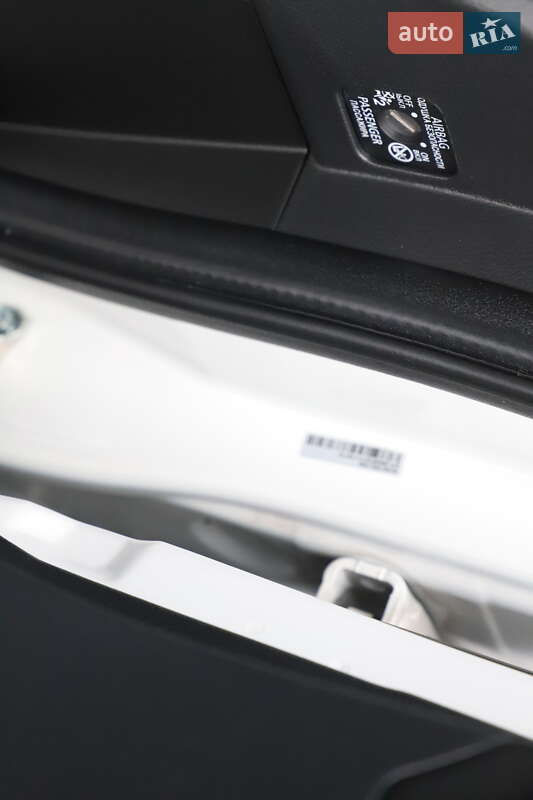 Позашляховик / Кросовер Mitsubishi Outlander 2015 в Трускавці фото 102 Позашляховик / Кросовер Mitsubishi Outlander 2015 в Трускавці