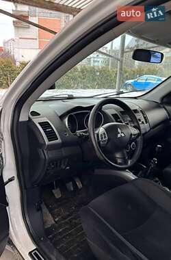 Позашляховик / Кросовер Mitsubishi Outlander 2006 в Трускавці