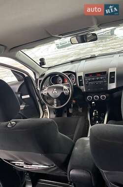 Позашляховик / Кросовер Mitsubishi Outlander 2006 в Трускавці
