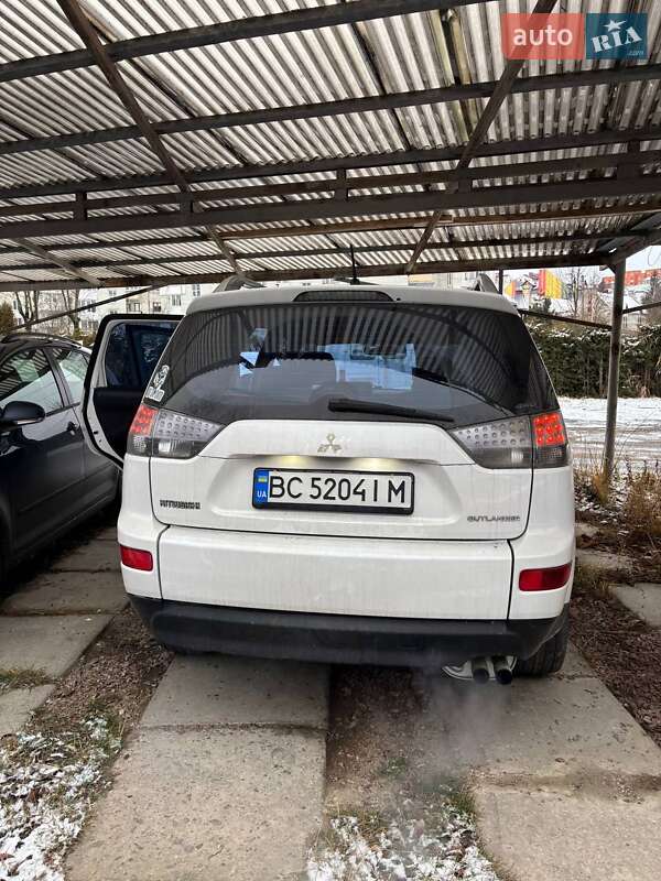 Позашляховик / Кросовер Mitsubishi Outlander 2006 в Трускавці
