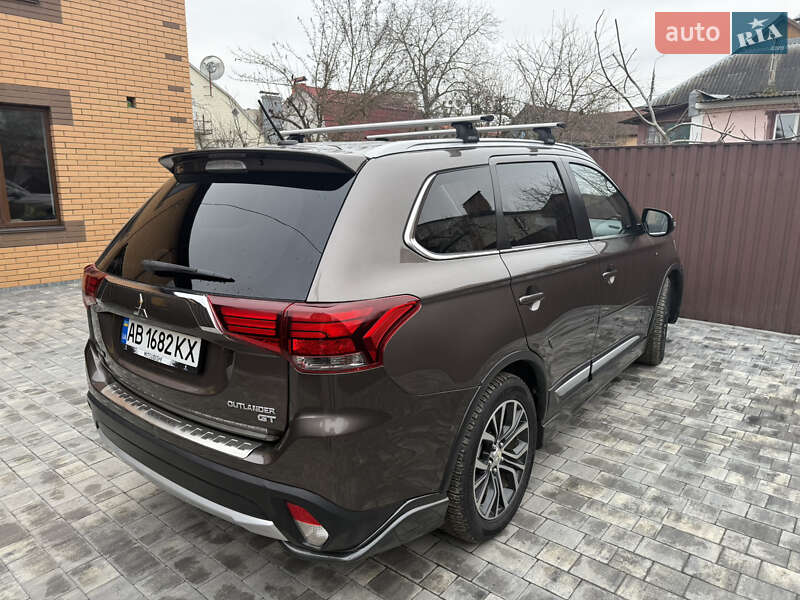 Позашляховик / Кросовер Mitsubishi Outlander 2015 в Вінниці