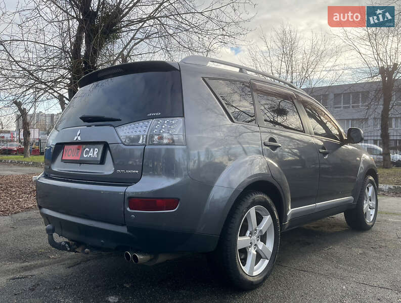 Внедорожник / Кроссовер Mitsubishi Outlander 2006 в Киеве
