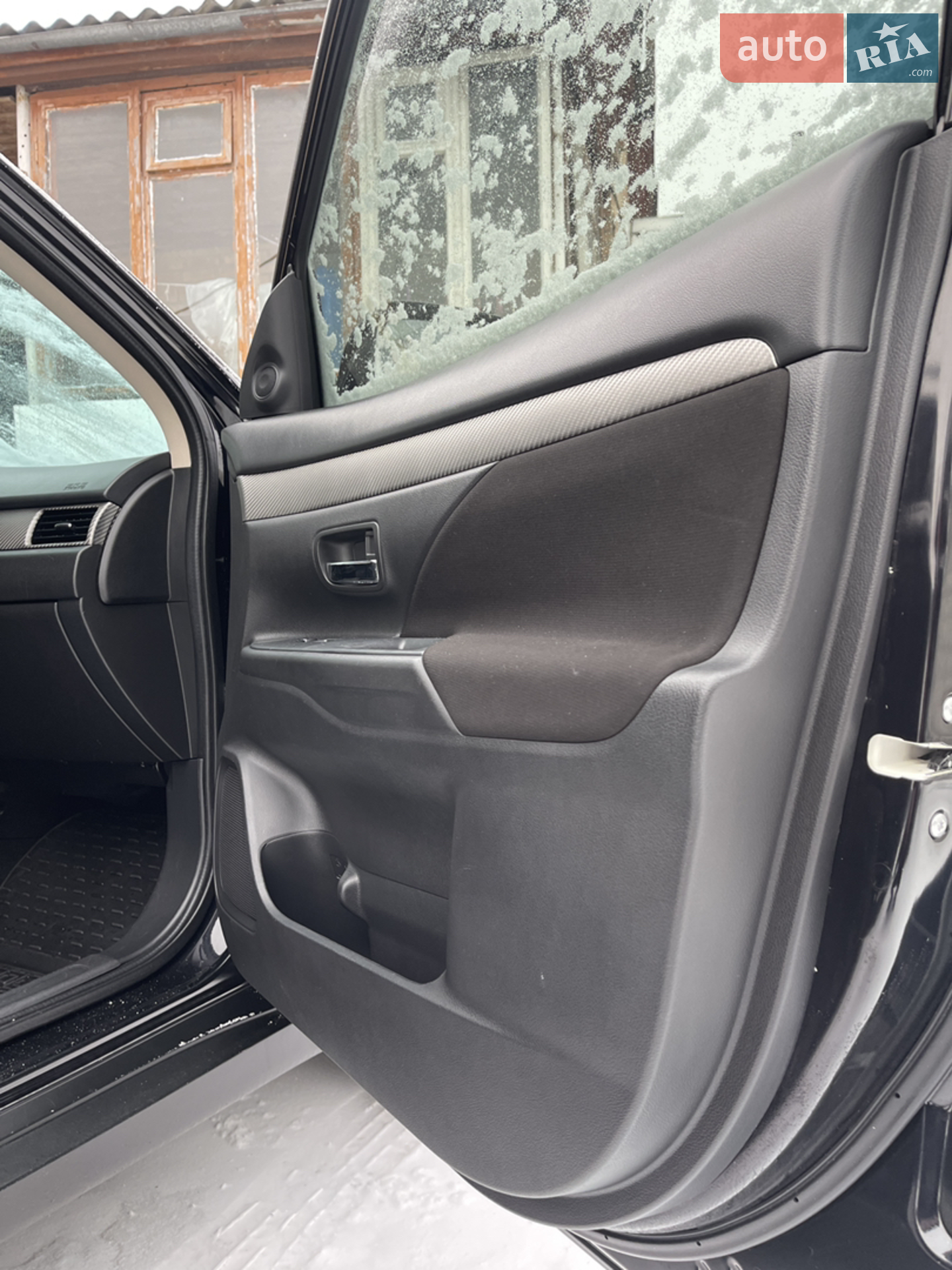 2017 Mitsubishi Outlander - мініатюра 15