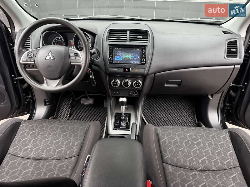 Позашляховик / Кросовер Mitsubishi Outlander 2019 в Києві фото 23 Позашляховик / Кросовер Mitsubishi Outlander 2019 в Києві