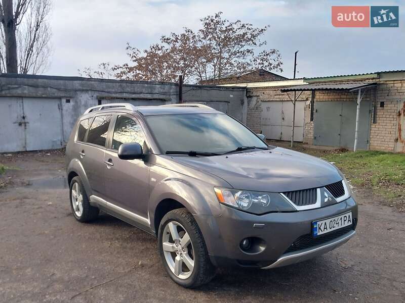 Mitsubishi Outlander 2008