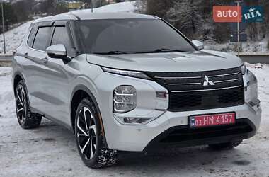 Позашляховик / Кросовер Mitsubishi Outlander 2021 в Тернополі