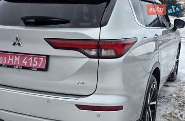 Позашляховик / Кросовер Mitsubishi Outlander 2021 в Тернополі
