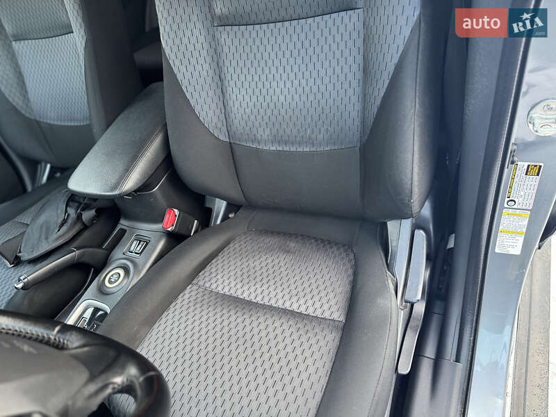 Позашляховик / Кросовер Mitsubishi Outlander 2013 в Попільні