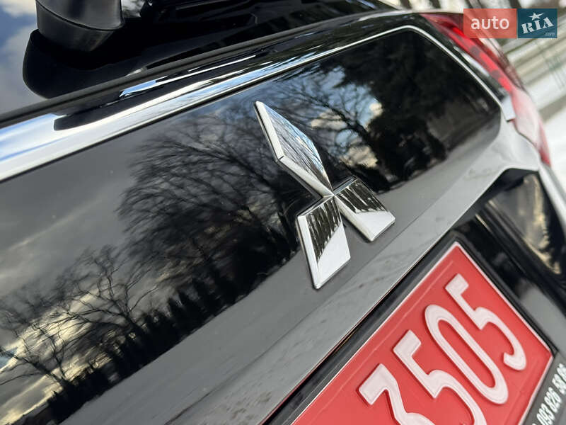Позашляховик / Кросовер Mitsubishi Outlander 2016 в Дрогобичі фото 28 Позашляховик / Кросовер Mitsubishi Outlander 2016 в Дрогобичі