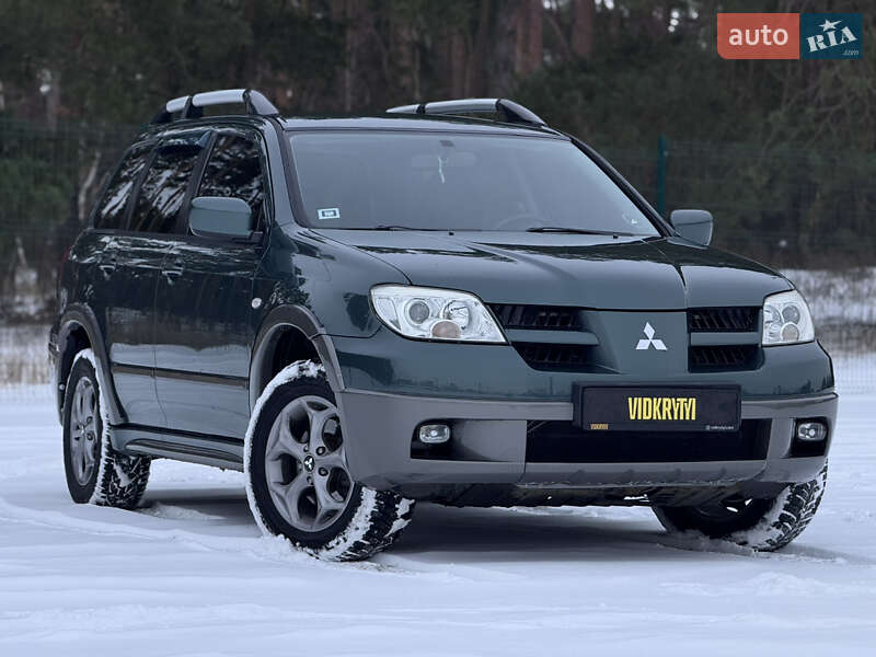 Позашляховик / Кросовер Mitsubishi Outlander 2006 в Києві