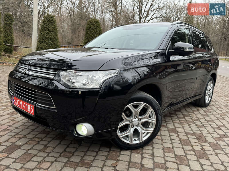 Внедорожник / Кроссовер Mitsubishi Outlander 2014 в Дрогобыче