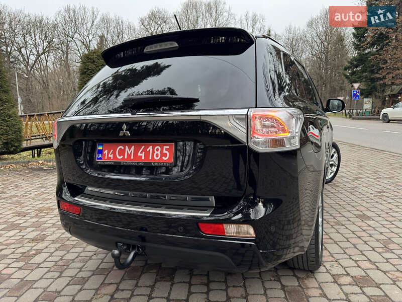 Внедорожник / Кроссовер Mitsubishi Outlander 2014 в Дрогобыче