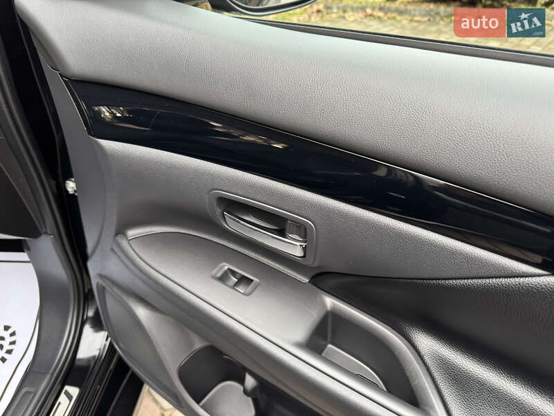 Внедорожник / Кроссовер Mitsubishi Outlander 2014 в Дрогобыче