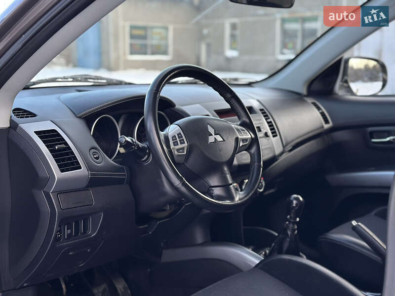 Позашляховик / Кросовер Mitsubishi Outlander 2011 в Бердичеві
