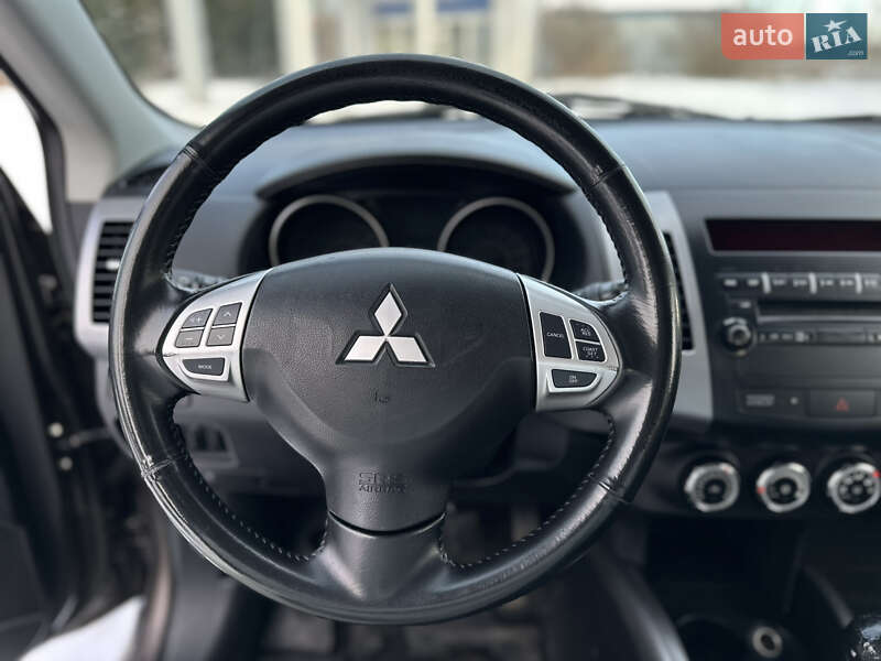Позашляховик / Кросовер Mitsubishi Outlander 2011 в Бердичеві